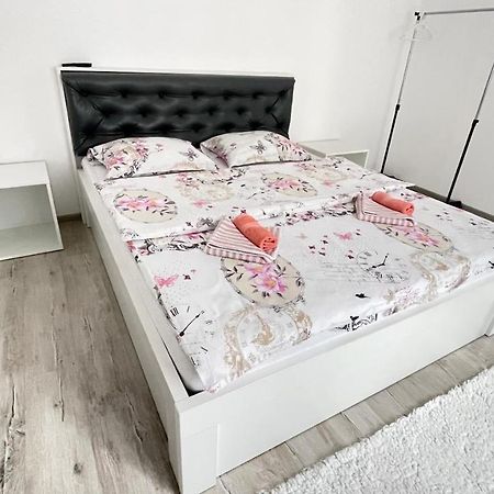 Apartament Linistit / Cozy Apartment Câmpulung Moldovenesc Eksteriør billede