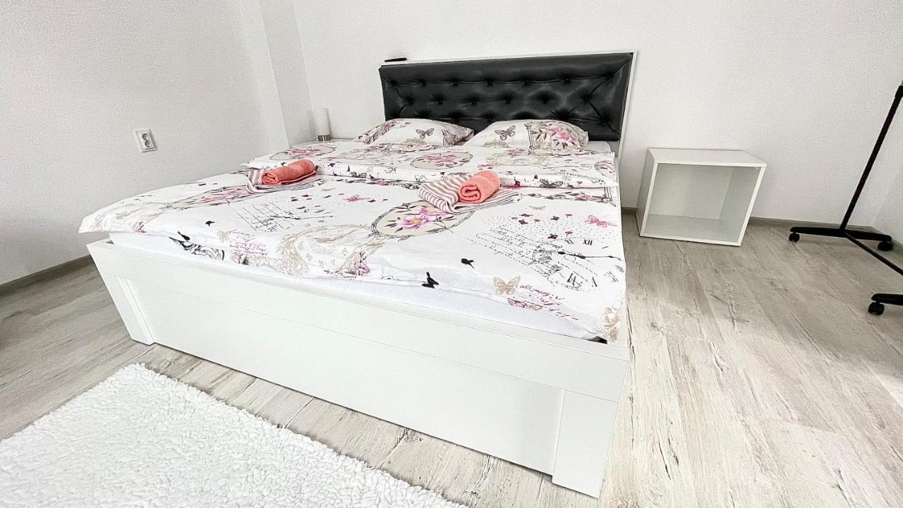 Apartament Linistit / Cozy Apartment Câmpulung Moldovenesc Eksteriør billede